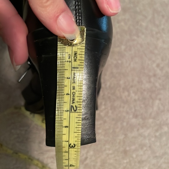 Antonio Melani black boots, size 9. - Picture 8 of 8